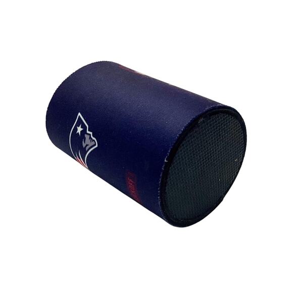 Single 2016 Bud Light New England Patriots Can Cooler - Picture 3 of 4